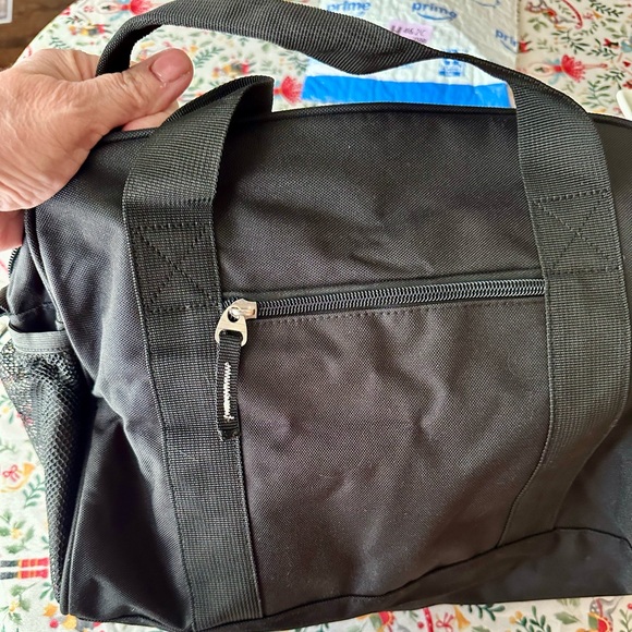 Amazon Black Travel Bag for Women - Picture 2 of 6